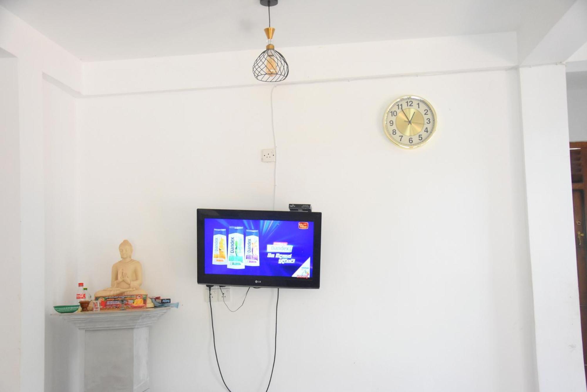 Silverline Guest House Anuradhapura Kültér fotó